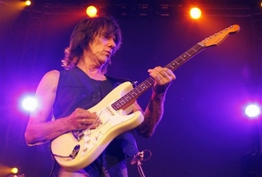 �N���b�N���Ă��������B